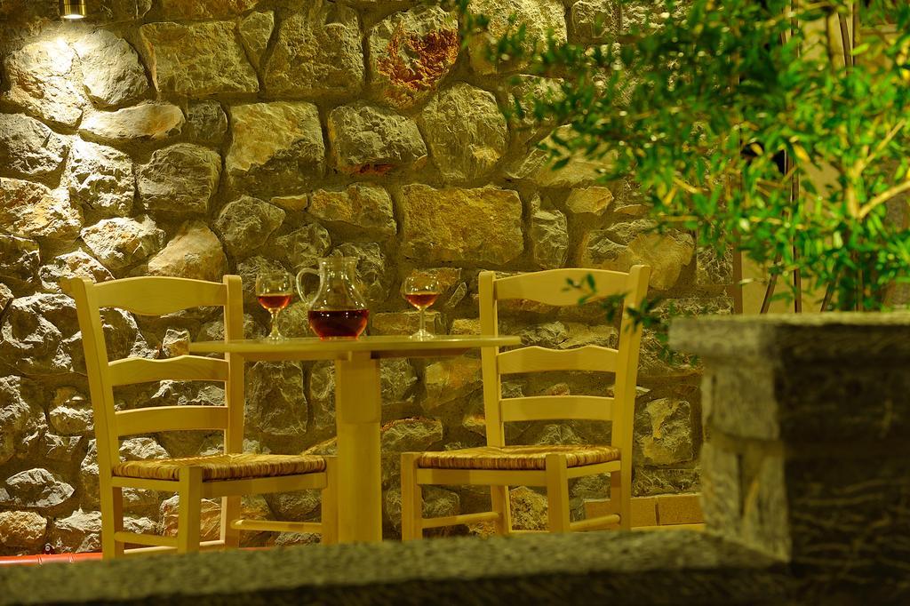 Dianthos Guesthouse Kiriákion Eksteriør bilde